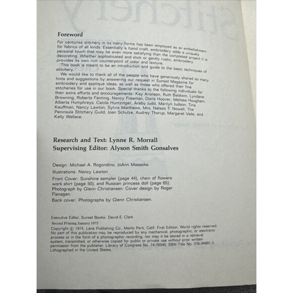 Vintage STITCHERY Embroidery Applique Crewel A Sunset Book 1975 PB Needlework - Picture 4 of 5